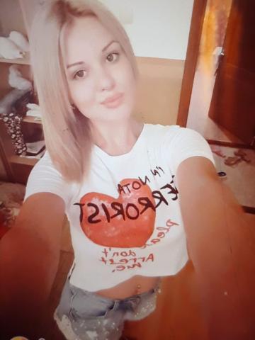 Юна